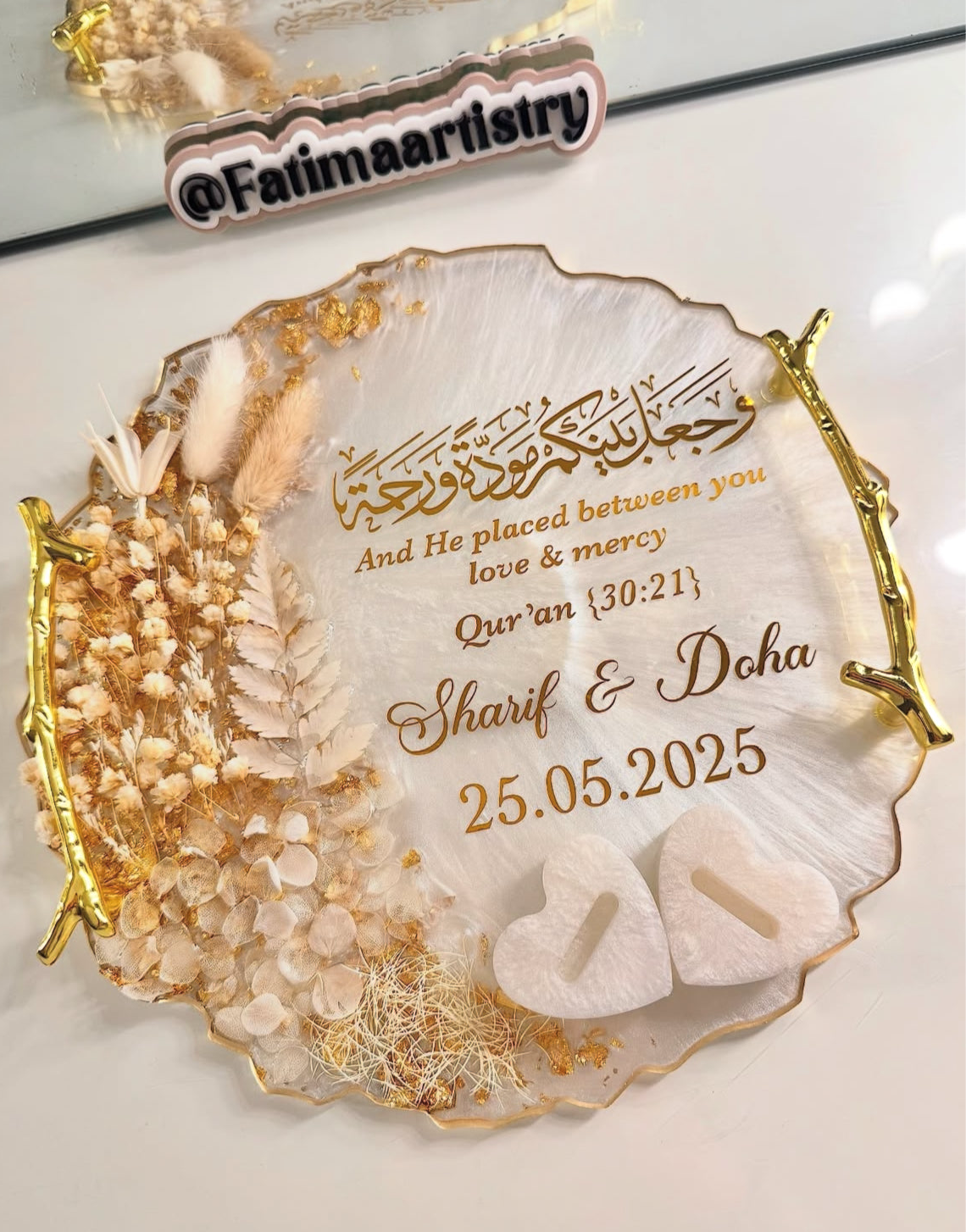 Dried white and beige petal ring tray