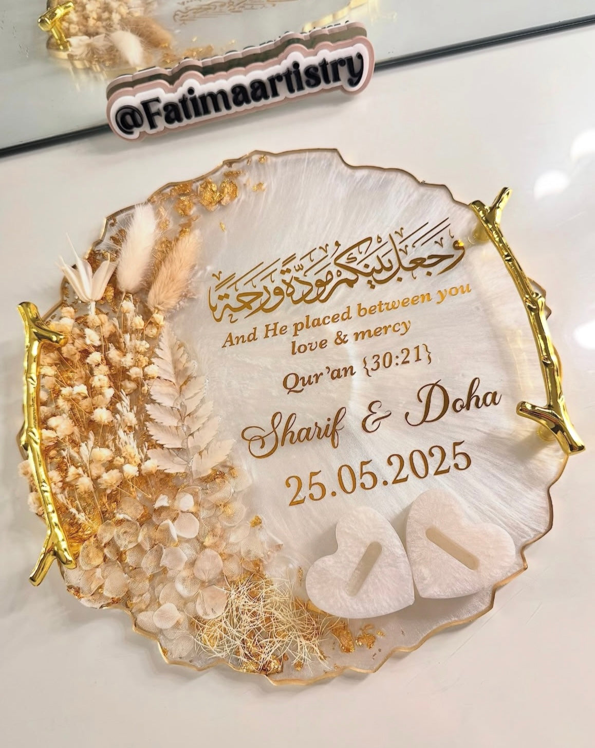 Dried white and beige petal ring tray
