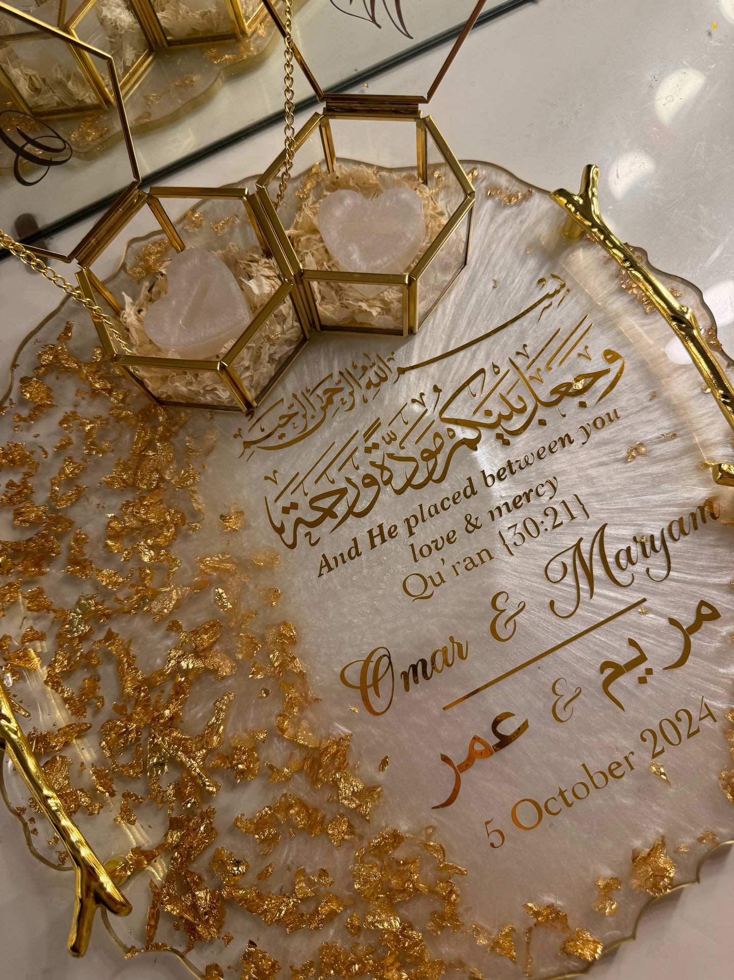 12" dried white and gold flakes tray