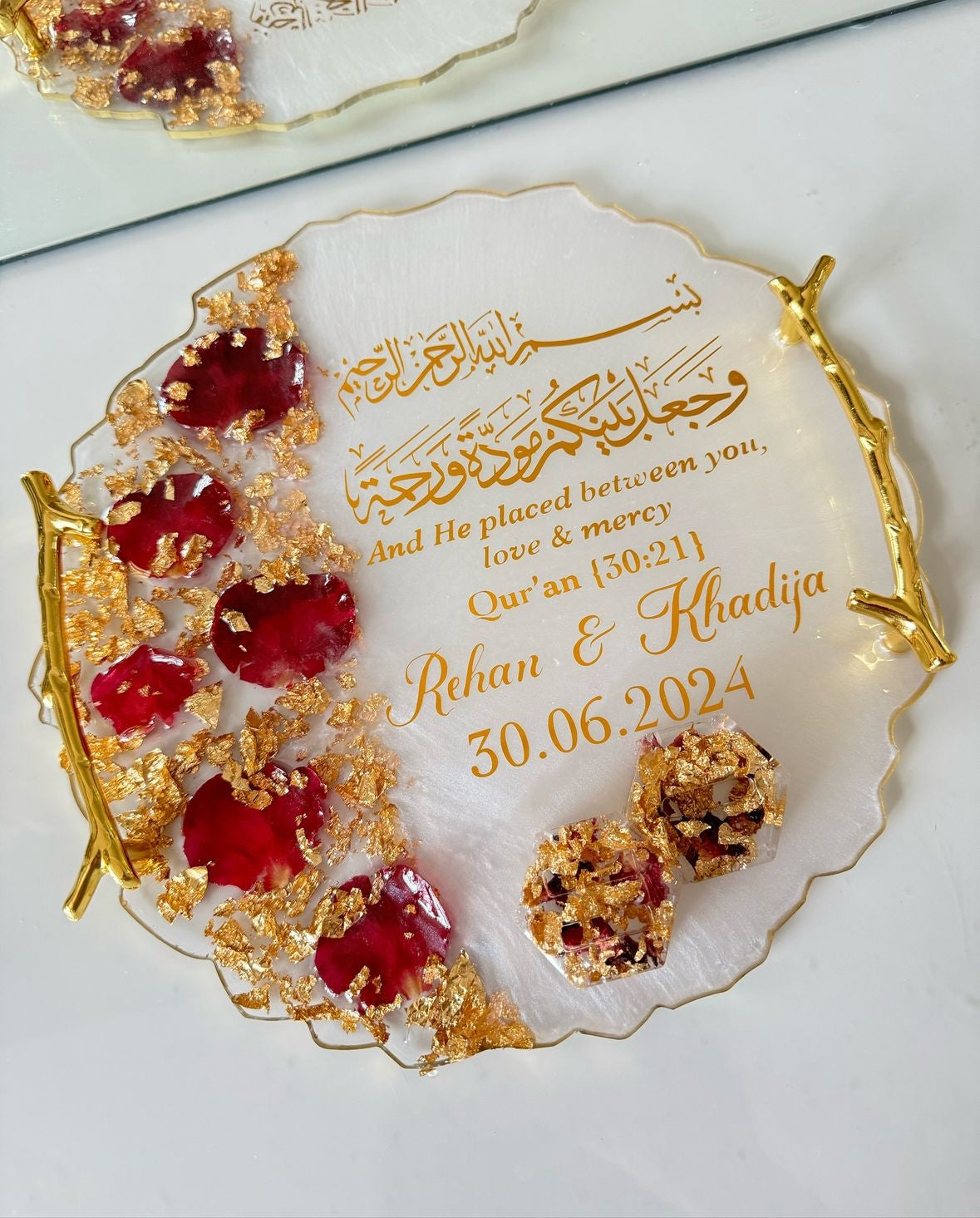 Red rose petal circle ring tray