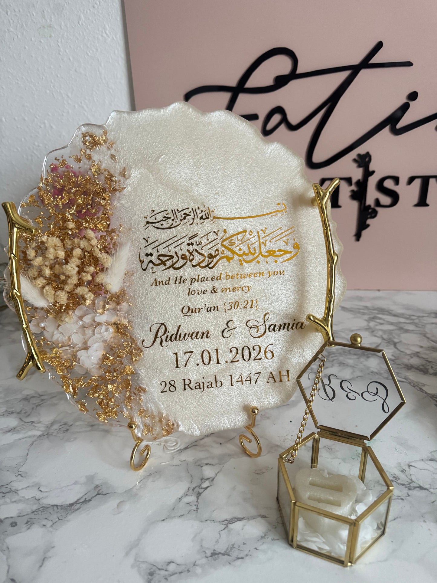 Gold flake dried flowered tray✨
