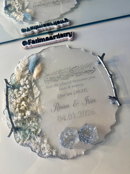 Silver and baby blue dried flower circle ring tray