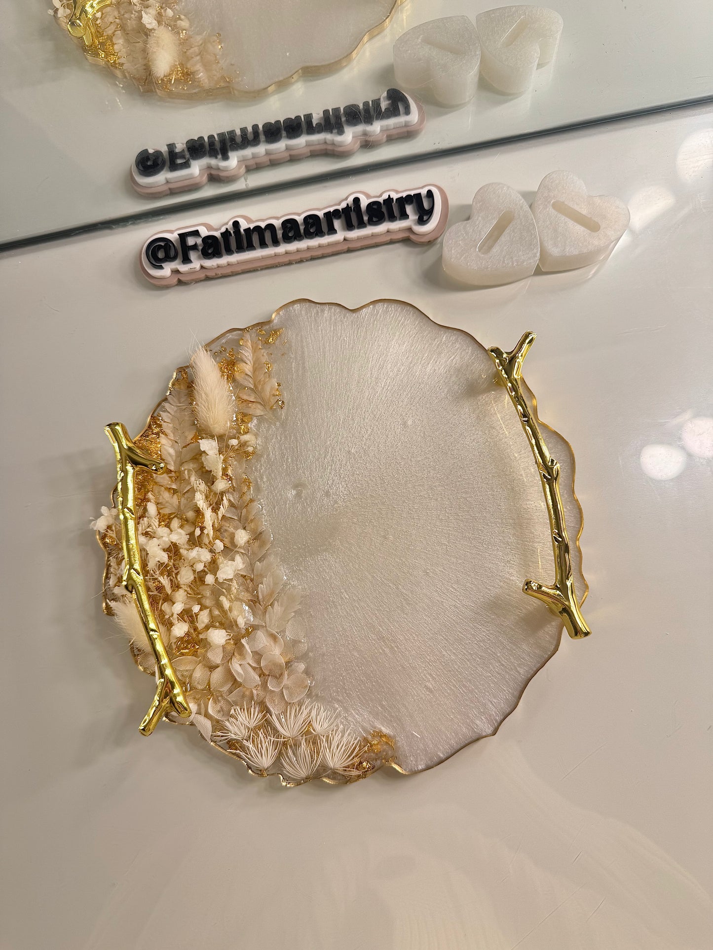 Dried white flower circle ring tray 8" Inches