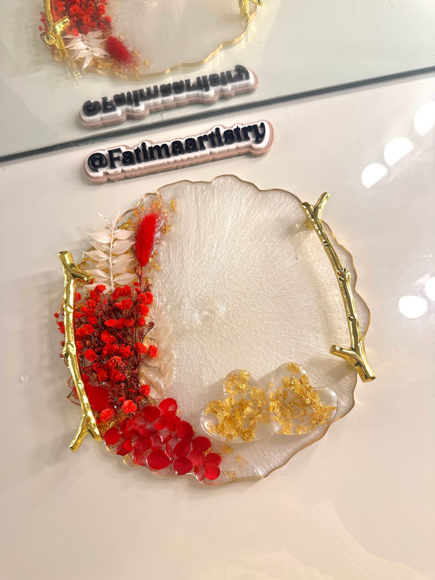 Red dried flowers tray 8" Inches